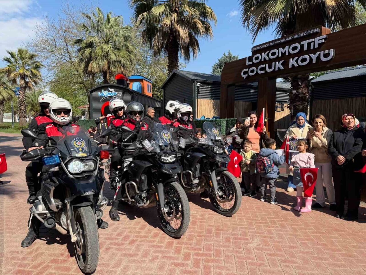 Kocaeli Lokomotif Çocuk Köyü, Türk Polis Teşkilatı'nın 180. yılını kutlamak